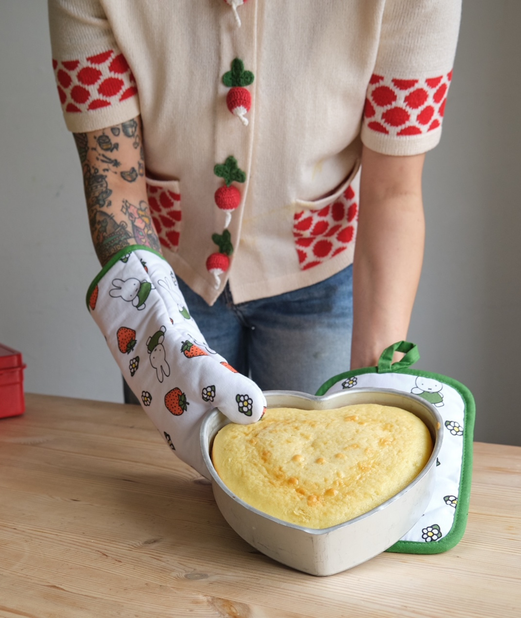 Miffy Oven Mitt and Pot Holder Set – Just Peachy Miffy Oven Mitt and Pot Holder Set – Just Peachy