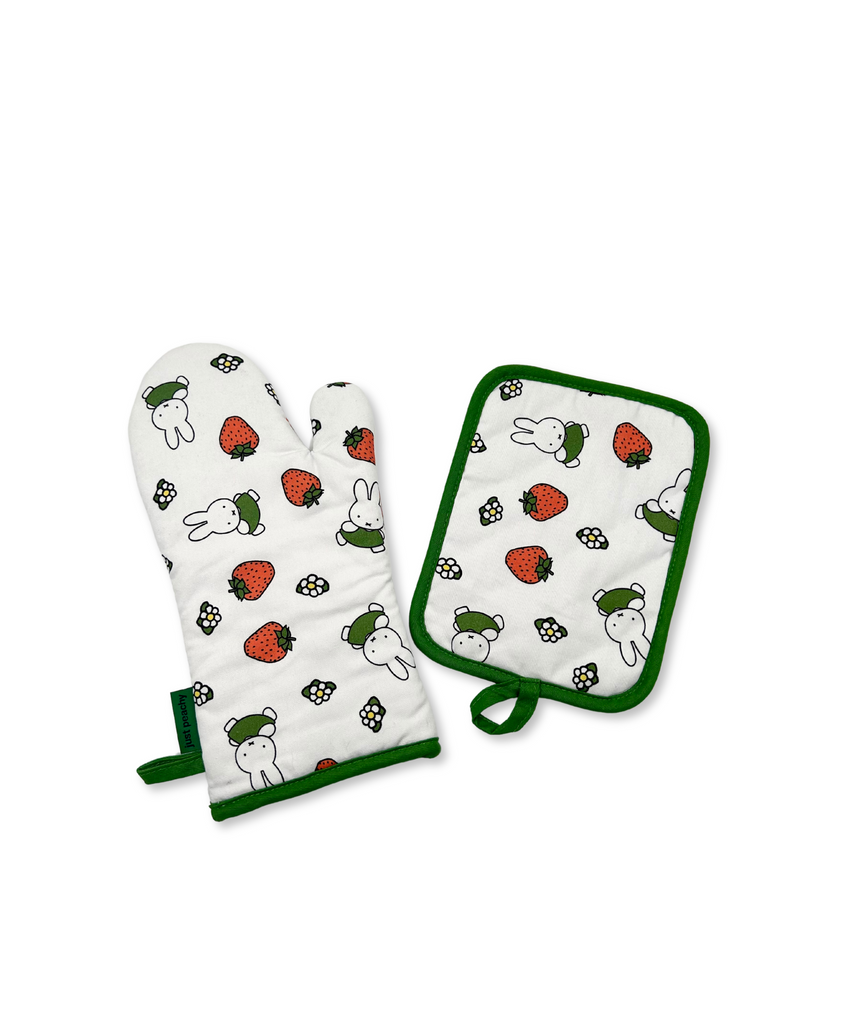 Miffy Oven Mitt and Pot Holder Set
